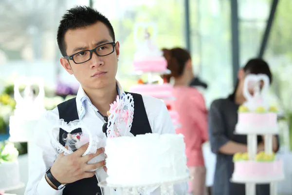 &ldquo;离开你，我活不下去&rdquo;：成人的分离焦虑，源于混沌共生心理