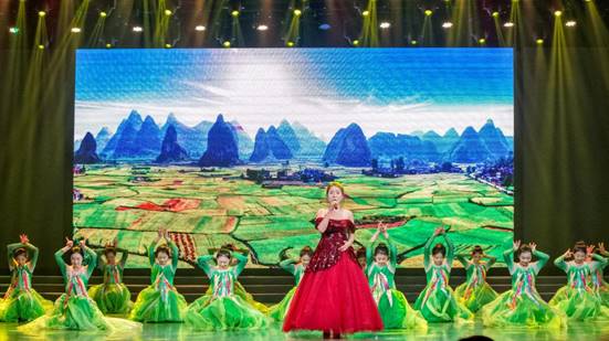 说明: 艺术节-14