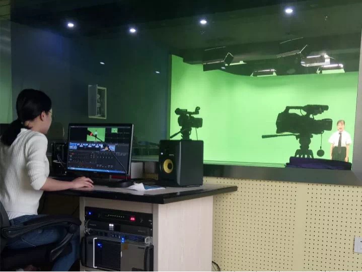 播音与主持专业课堂